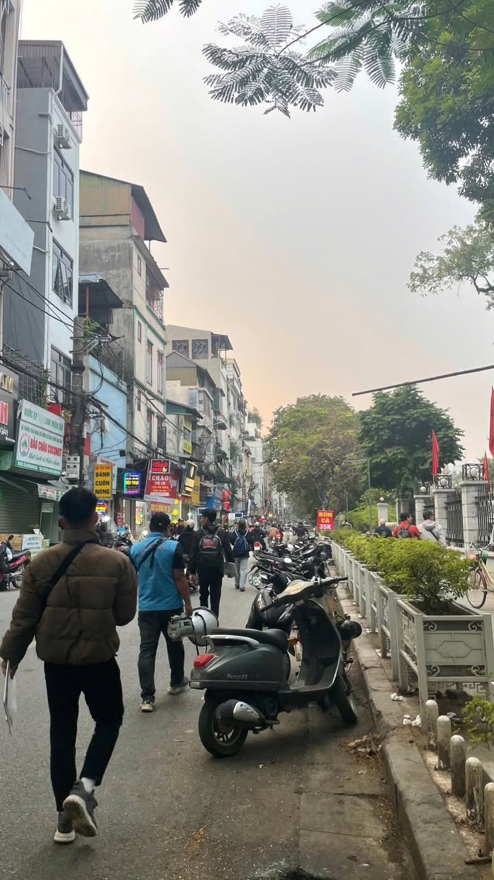 Nhà mặt phố Đặng Tiến Đông, Đống Đa 7m² giá 5.2 tỷ - Kinh doanh đỉnh cao!