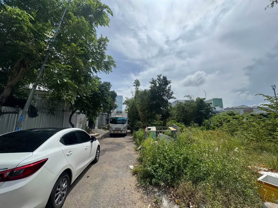 Đất nền Khu Lấn Biển Rạch Giá 125m² giá 1.9 tỷ - Đối diện công viên