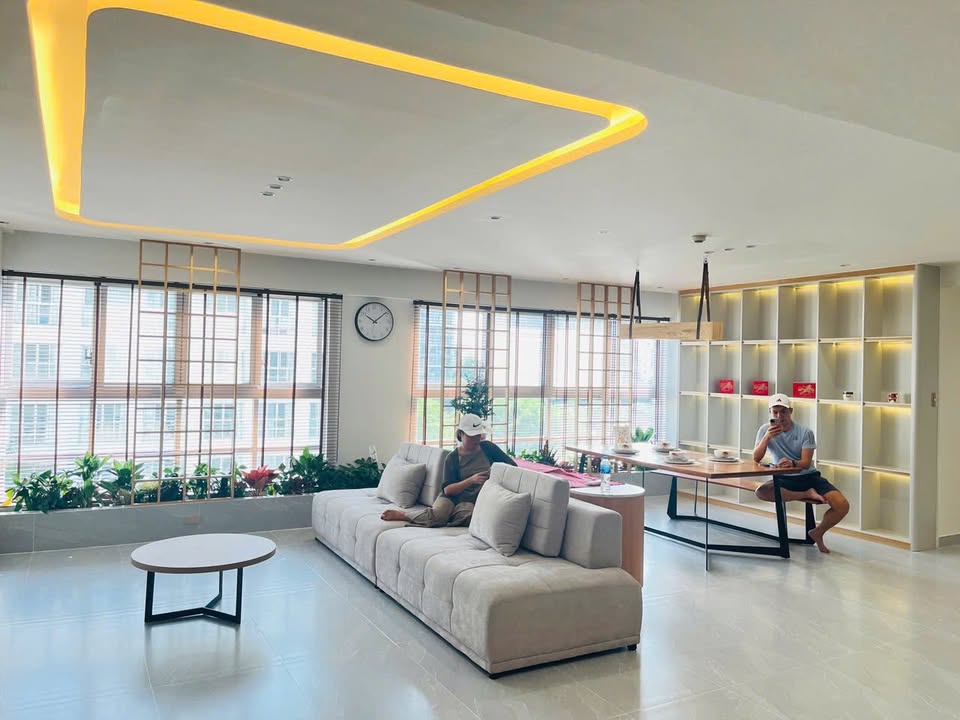 Căn hộ 3PN Happy Valley Phú Mỹ Hưng 135m² giá 13.6 tỷ - Kiến trúc hiện đại, không gian sống lý tưởng!