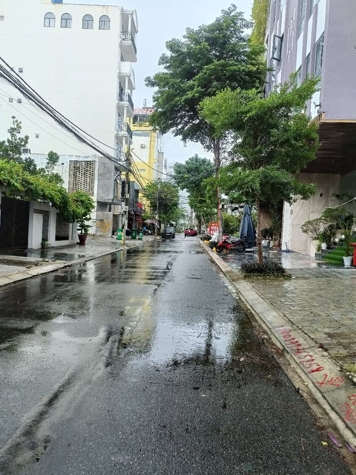 Đất biển Đà Nẵng 262m² giá 43.5 tỷ - Vị trí kim cương cách biển 100m!