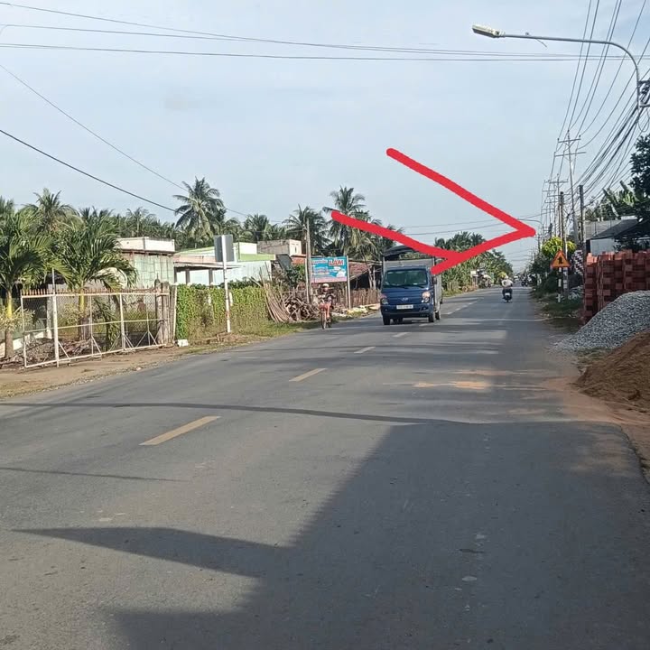 Đất nền mặt tiền đường 887 Hưng Nhượng, Giồng Trôm, 258m² - Giá chỉ 1.25 tỷ!