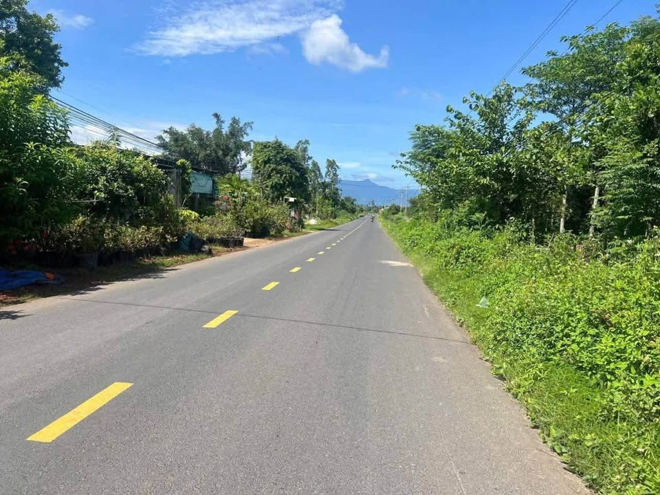 Đất nền Tỉnh Lộ 9, Tân Tiến, Krông Pắc 330m² giá chỉ 200 triệu - Đầu tư sinh lời ngay!