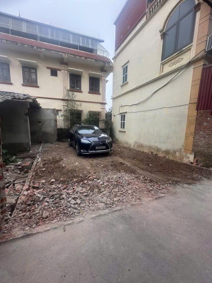 Đất nền Ngõ Đại Bàng - Đông Mỹ 52.6m² giá 6 tỷ - Mặt tiền rộng thoáng, ô tô vào tận nơi!