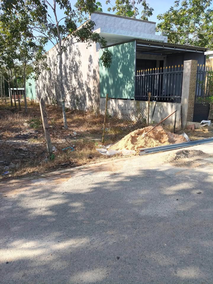 Đất nền mặt tiền nhựa An Điền Bến Cát 37400m² giá 1.42 tỷ - Cơ hội đầu tư tuyệt vời!