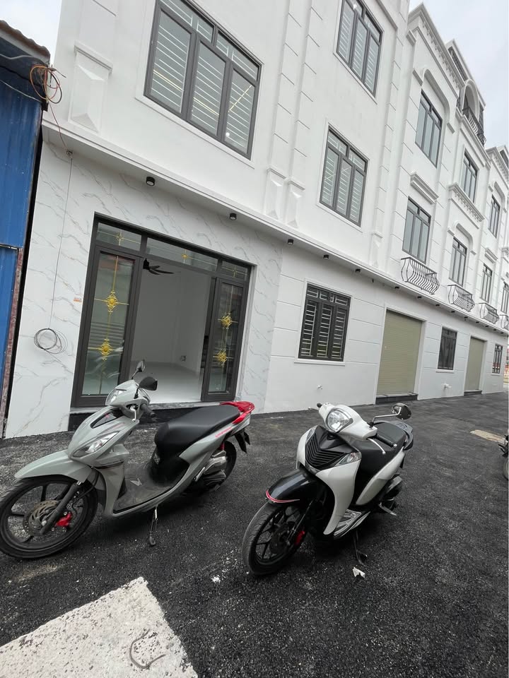 Nhà 4 tầng Đồng Hoà, Kiến An 41m² giá 3.35 tỷ - Ô tô đỗ cửa thuận tiện!