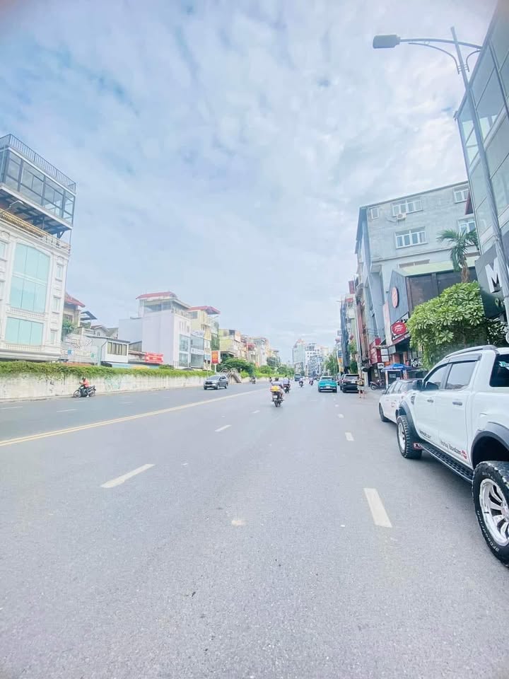 Nhà riêng phố Nghi Tàm, Tây Hồ 52m² giá 12.9 tỷ - Cực dễ dàng giao dịch!