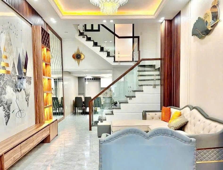 FrontHouse Quan Hoa 50m² giá 15 tỷ - Kinh doanh sầm uất, tiện ích đầy đủ!