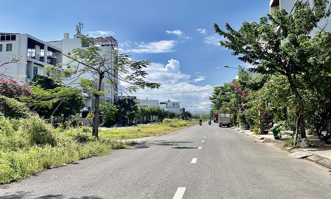 Đất nền Hòa Xuân Đà Nẵng 200m² giá 16.86 tỷ - Sổ đỏ chính chủ, không thể bỏ lỡ!