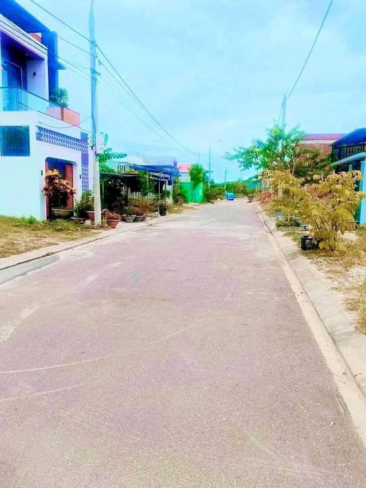 Đất nền Hòa Liên, Đà Nẵng 100m² giá 2.56 tỷ - Dân cư đông đúc, đầu tư sinh lời!