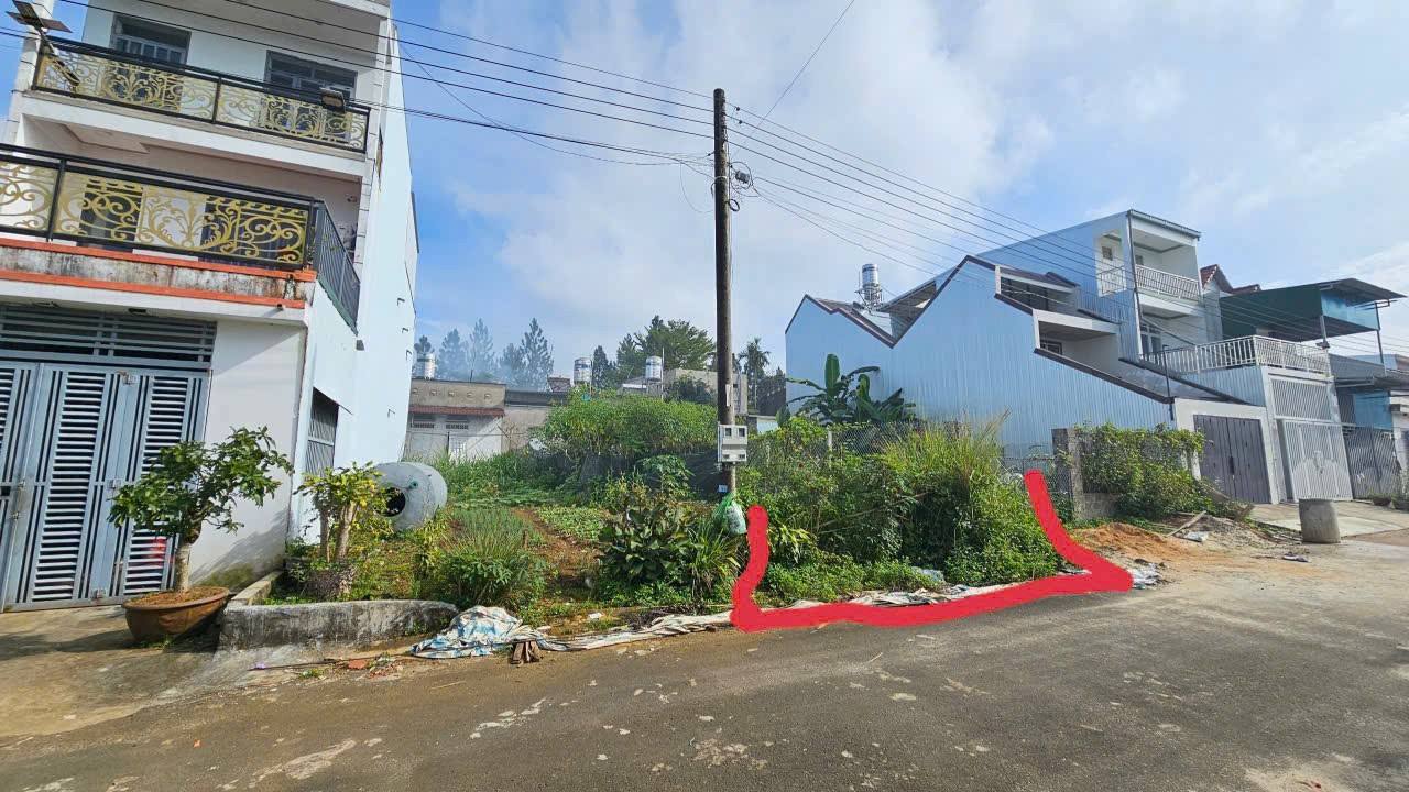 Đất nền đường Lê Đại Hành, phường 1, Bảo Lộc 100m² giá 2.25 tỷ - Hướng Nam thông thoáng!