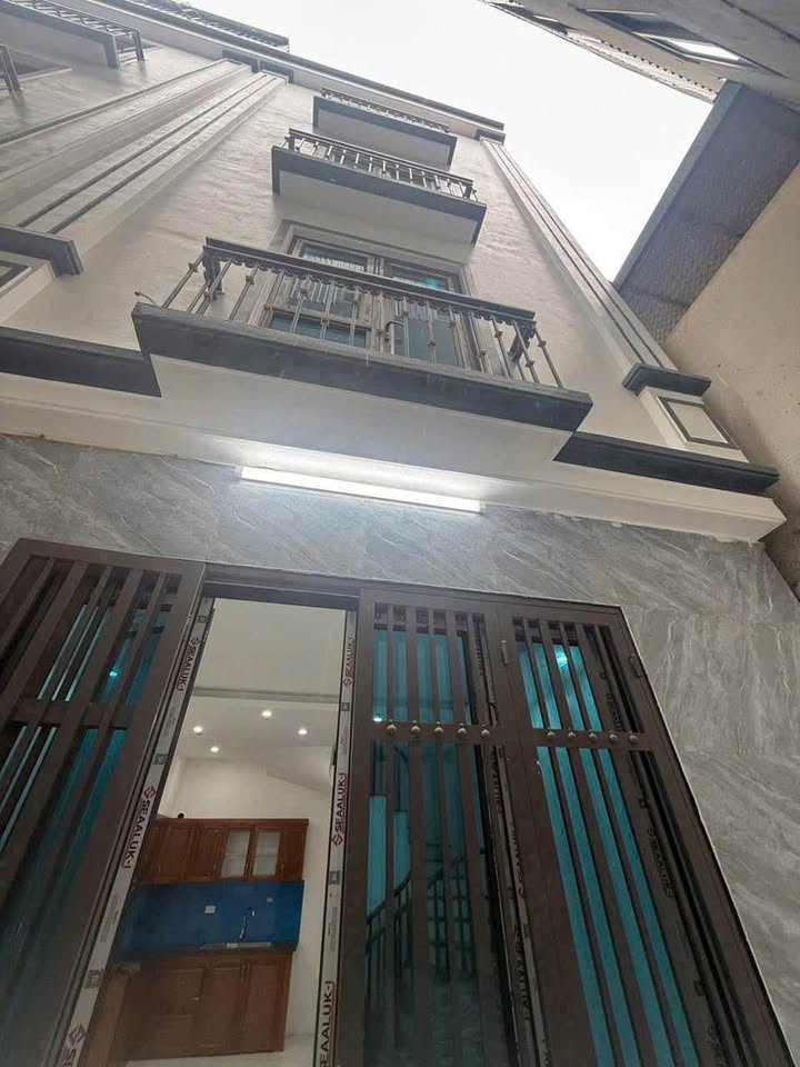 Nhà phố Phú Lương Hà Đông 30m² giá 5.45 tỷ - Thiết kế hiện đại, sẵn sàng ở ngay!