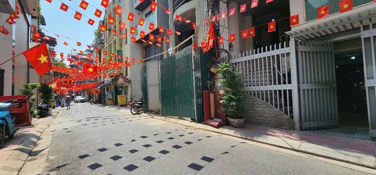 Cho thuê Tòa nhà 10 tầng Ngọc Lâm, Long Biên 148m² giá 100 triệu - Dòng tiền ổn định ngay!