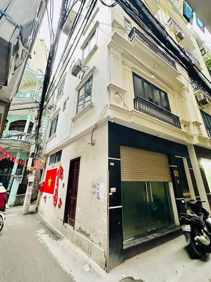 Nhà Mễ Trì 37m² giá 10 tỷ - Chính chủ, ô tô đỗ cửa, nở hậu!