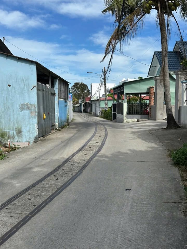 Đất nền Phú Quốc 290m² giá chỉ 2.xx tỷ - Sổ đỏ chính chủ, xây dựng tự do!