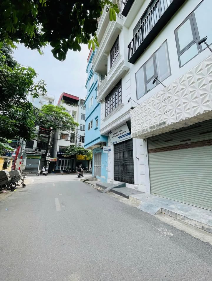 Nhà mặt phố Hoàng Văn Thái 25m² giá 9 tỷ - Kinh doanh sầm uất, vị trí đắc địa!