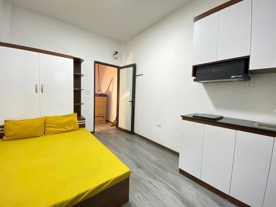 Căn hộ cho thuê Số 1H ngõ 40 Lĩnh Nam 40m² giá 4.2 triệu - Không chung chủ, thoải mái giờ giấc!