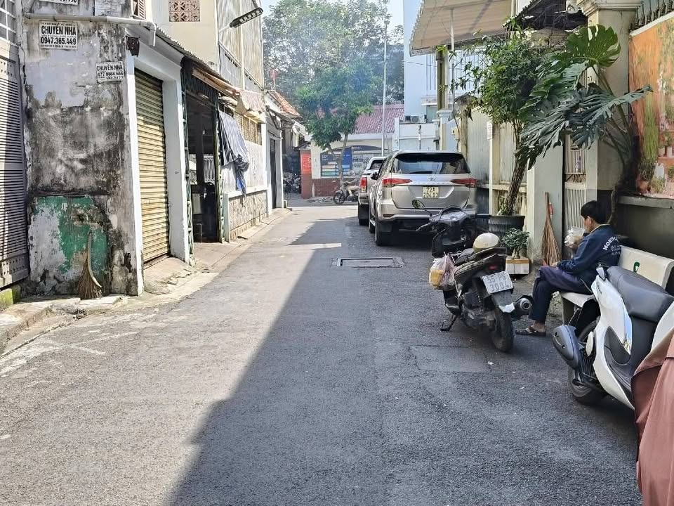 Nhà bán Đặng Văn Ngữ, Quận Phú Nhuận 85m² giá 17 tỷ - Tiềm năng đầu tư cao!