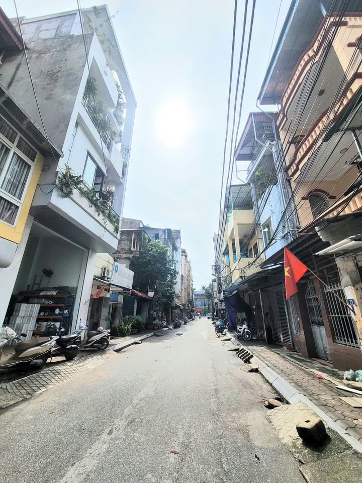 Nhà 2 tầng Ngõ 14 Quang Trung, Hà Đông 35m² giá 4 tỷ - Chính chủ bán gấp!