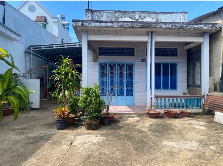 Nhà riêng Bạch Lâm, Đồng Nai 248m² giá 2.5 tỷ - Sổ đỏ chính chủ, tiện ích đầy đủ!