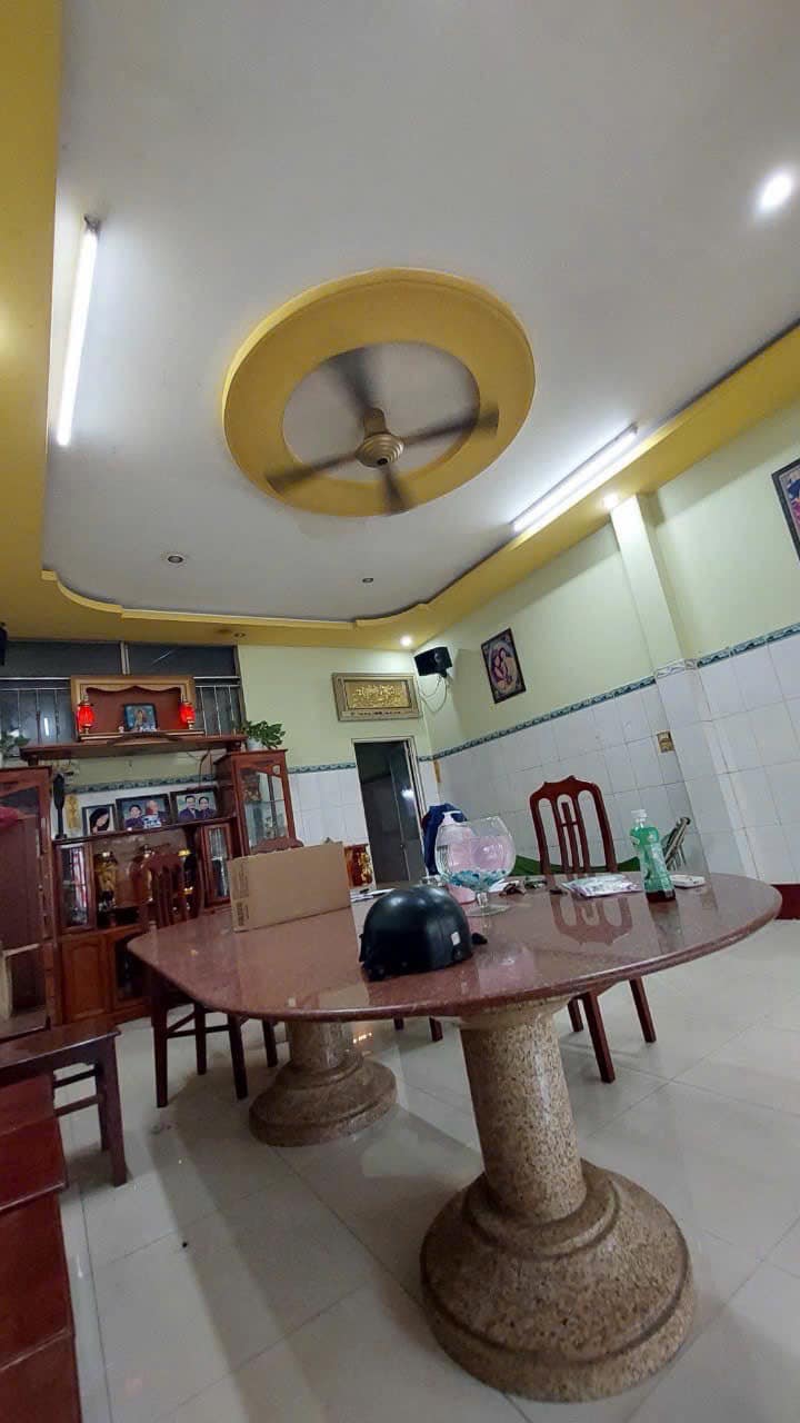 Nhà 3 tầng Long Bình Tân 81m² giá 5.3 tỷ - Kinh doanh sầm uất bên Big C!