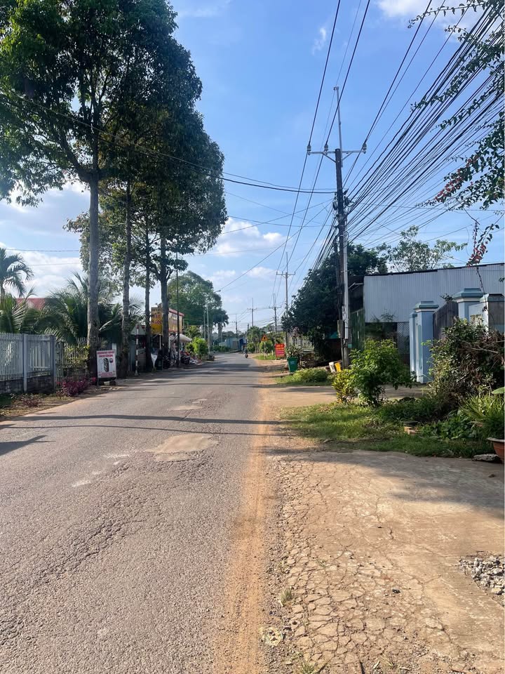 Đất thổ cư Bàu Trâm, Long Khánh 689.7m² giá 3.6 tỷ - Mặt tiền đường nhựa sầm uất!