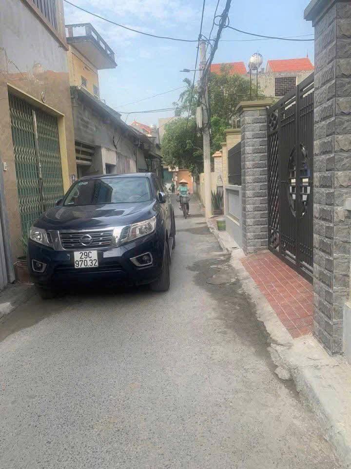 Đất nền đường ô tô Giang Biên 74m² giá 7.4 tỷ - Cơ hội đầu tư sinh lời!