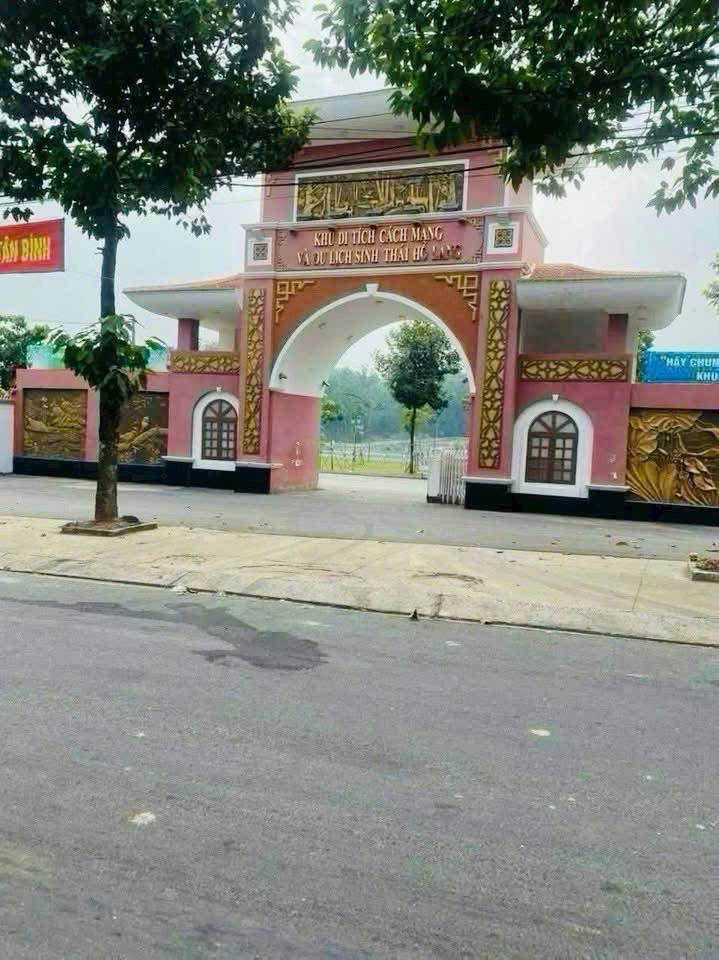 Đất thổ cư 100% 100m² tại Dĩ An - Cơ hội đầu tư vàng gần Khu du lịch Hố Lang!