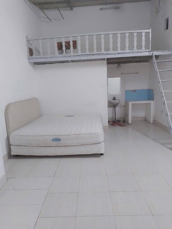 Nhà C4 An Dương Vương, Tây Hồ 33m² giá 6.2 tỷ - Sổ đỏ chính chủ!