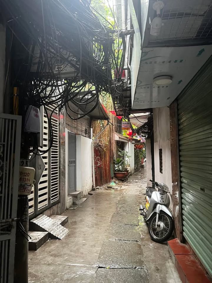 Nhà riêng An Dương Tây Hồ 28m² giá 1 tỷ - Tiện ích đầy đủ, sổ hồng chính chủ!