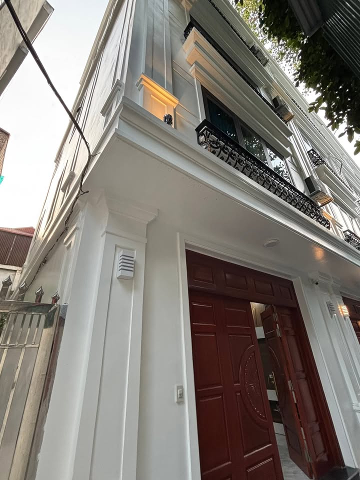 Nhà riêng Phan Kế Bính Tây Hồ 39m² giá thỏa thuận - Thiết kế hiện đại, sẵn sàng vào ở!