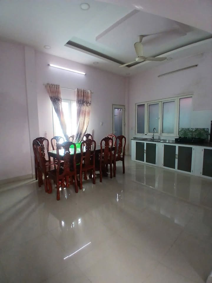 Nhà 2 tầng phố Lê Thành Phương, 73m² giá 2.65 tỷ - Tiện ích đầy đủ ngay trung tâm!