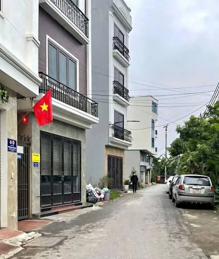 Nhà phố Cổ Nhuế 40m² giá thỏa thuận - Nhà mới ở ngay, không cần sửa chữa!