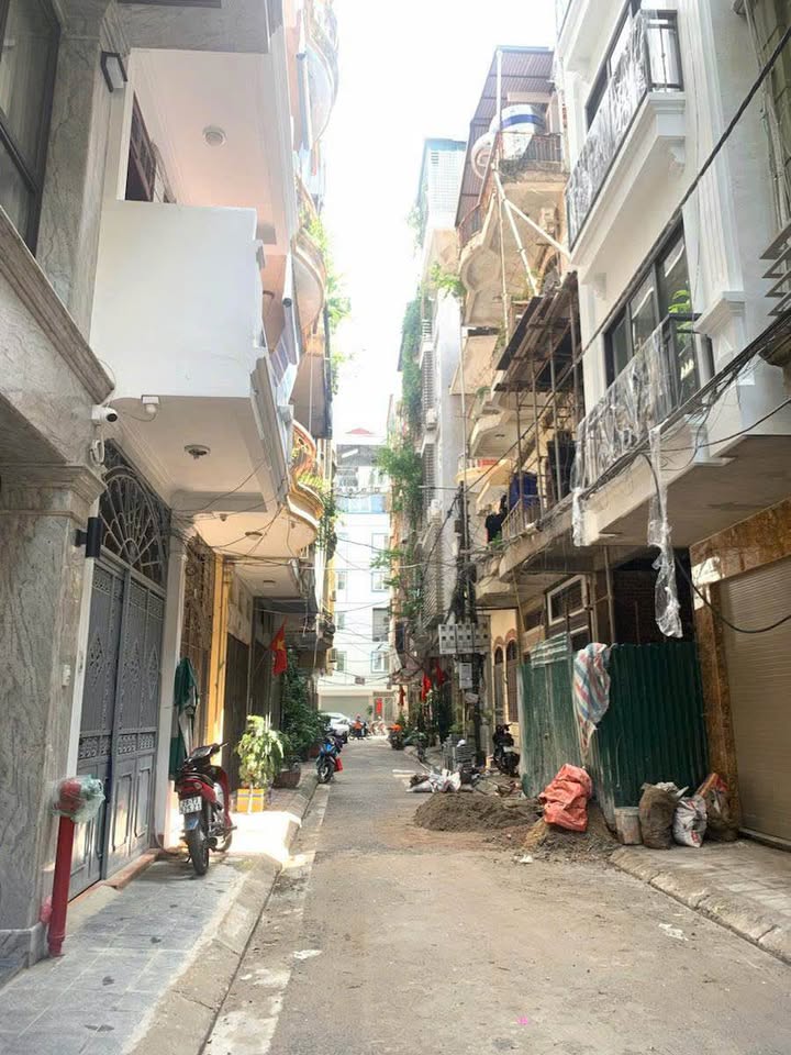 Nhà phố Xuân Đỉnh 32m² giá 10 tỷ - Đầu tư sinh lời cao!