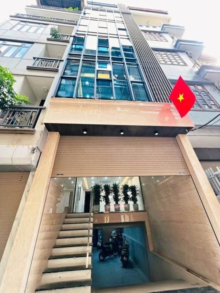 Building 9 Tầng Thang Máy Nguyễn Khang 75m² giá 35 tỷ - Tiềm năng sinh lời ổn định!