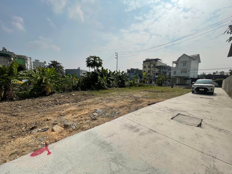 Lô đất đẹp tại Quang Trung 8, Uông Bí 90.3m² - Cơ hội đầu tư không thể bỏ lỡ!