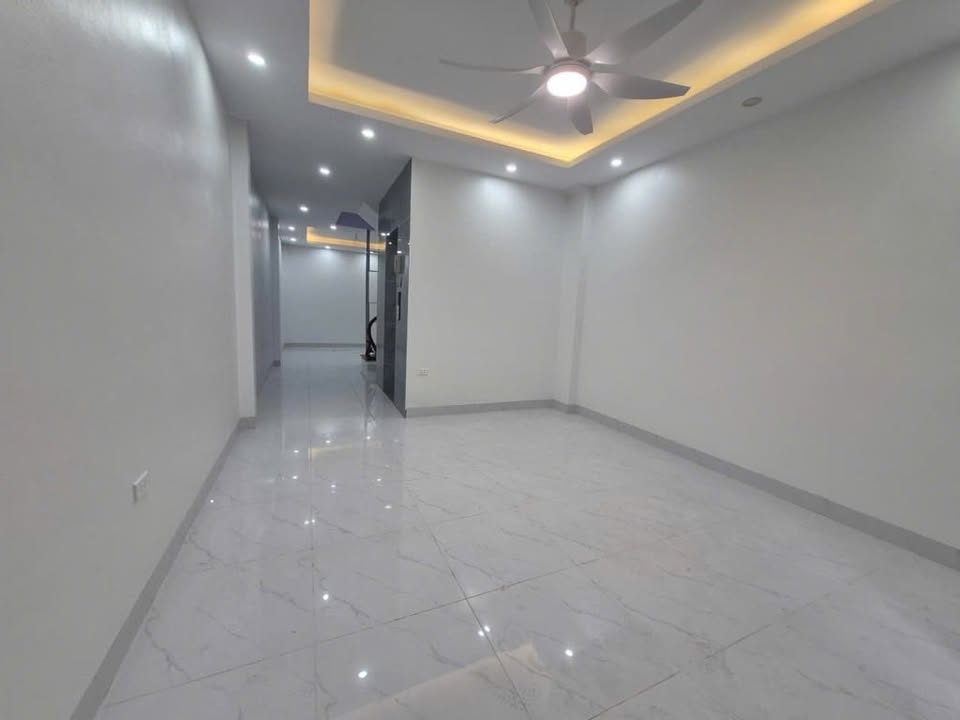 Nhà 6 tầng Tây Mỗ, 57m² giá 12 tỷ - Ô tô đỗ cửa, mặt tiền rộng!