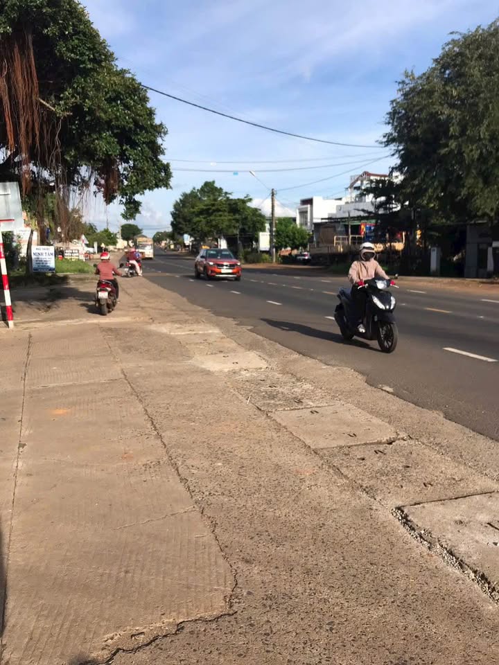 Đất mặt tiền Võ Văn Kiệt Buôn Ma Thuột 135m² giá 3.1 tỷ - Đầu tư kinh doanh lý tưởng!