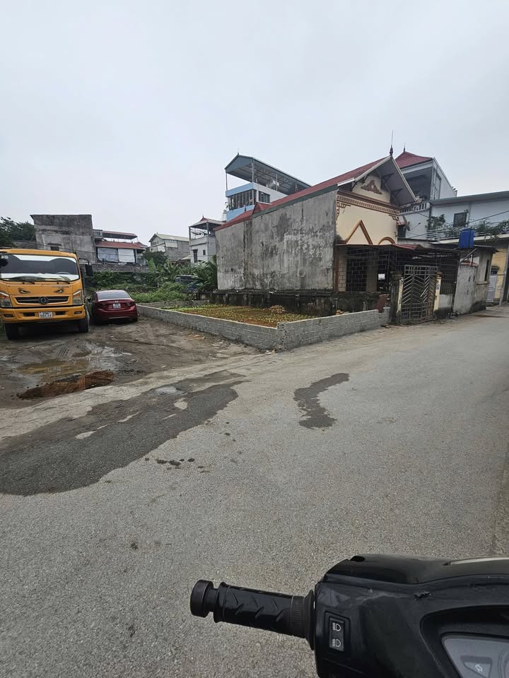 Đất thổ cư Xuân Mai 80m² giá 4 tỷ - Gần chợ và thuận tiện di chuyển!