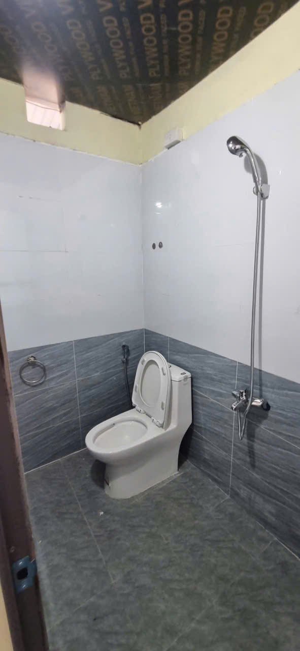 Nhà mặt đường Đào Nhuận Lê Chân 90m² giá 8 triệu - Phù hợp kinh doanh sạch sẽ!