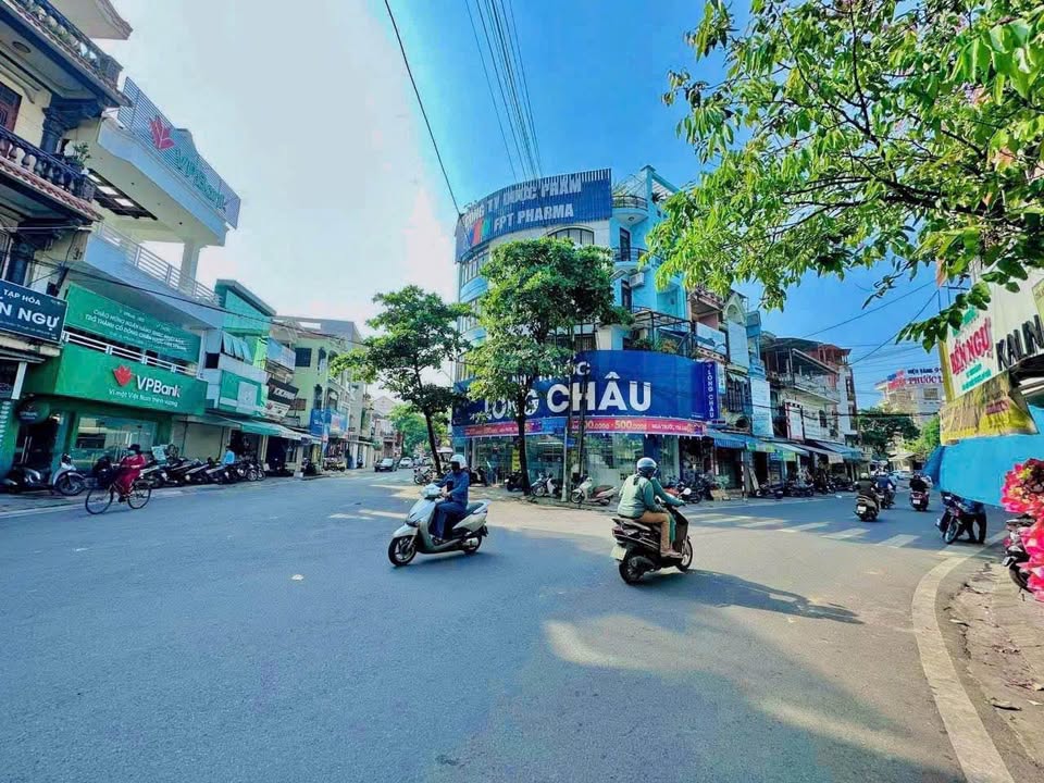 Nhà 2 tầng mặt tiền Trần Thúc Nhẫn 111m² giá 1x tỷ - Kinh doanh đắc địa!