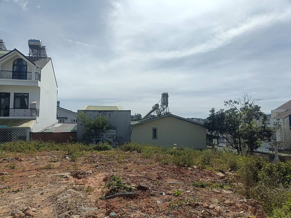 Đất biệt thự Ngô Quyền Đà Lạt 687m² giá 36 tỷ - Lô góc 2 mặt tiền đẹp!