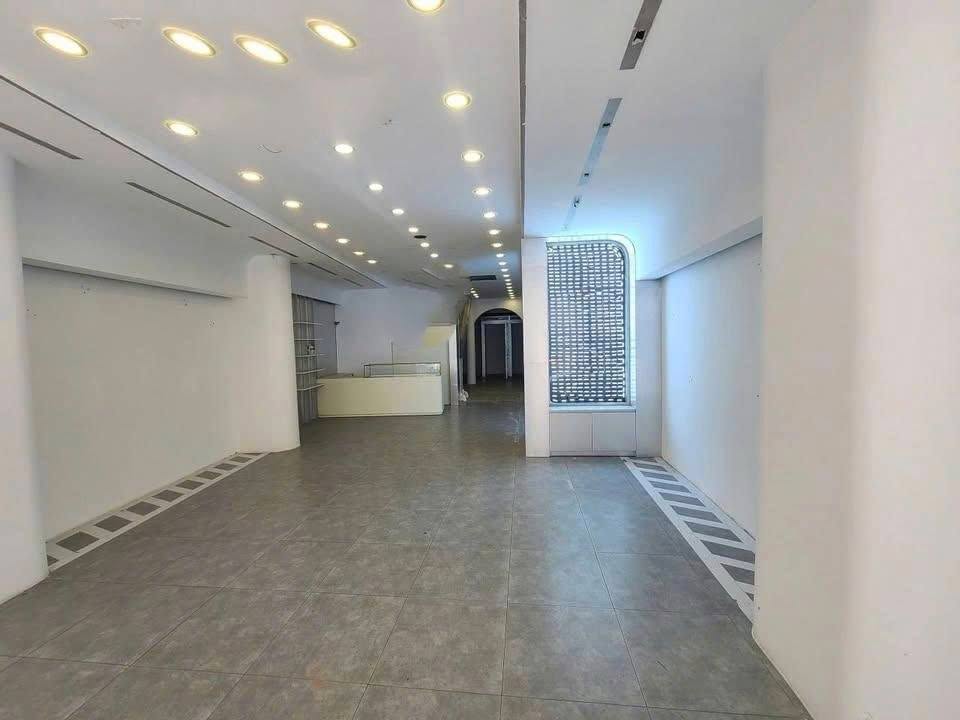 Nhà phố cho thuê Lê Văn Sỹ, Phú Nhuận 120m² - Kinh doanh tự do ngay lập tức!