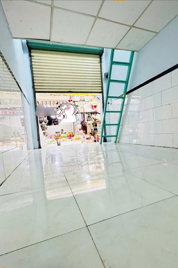 Nhà mặt tiền chợ Âu Cơ Tân Bình giá 8 triệu - Địa điểm kinh doanh lý tưởng!