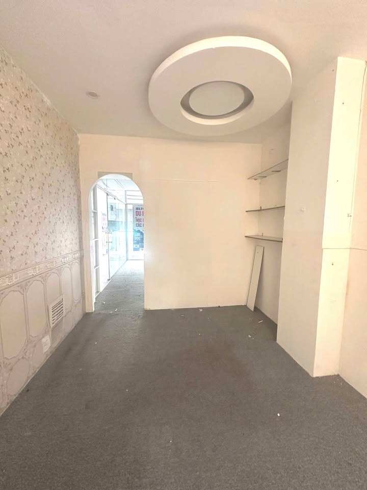Cho thuê nhà mặt tiền Nguyễn Thái Bình, Quận Tân Bình, 67m² - Phù hợp với nhiều mô hình kinh doanh!