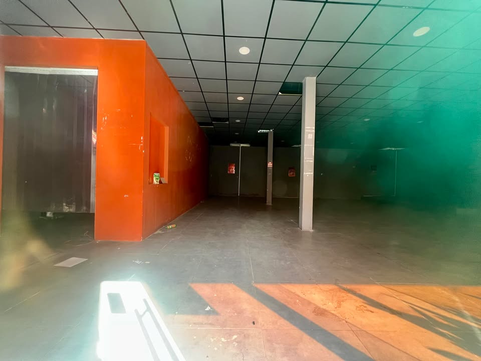 Mặt bằng kinh doanh Nguyễn Xiển 300m² giá 20 triệu - Phù hợp đa ngành nghề!