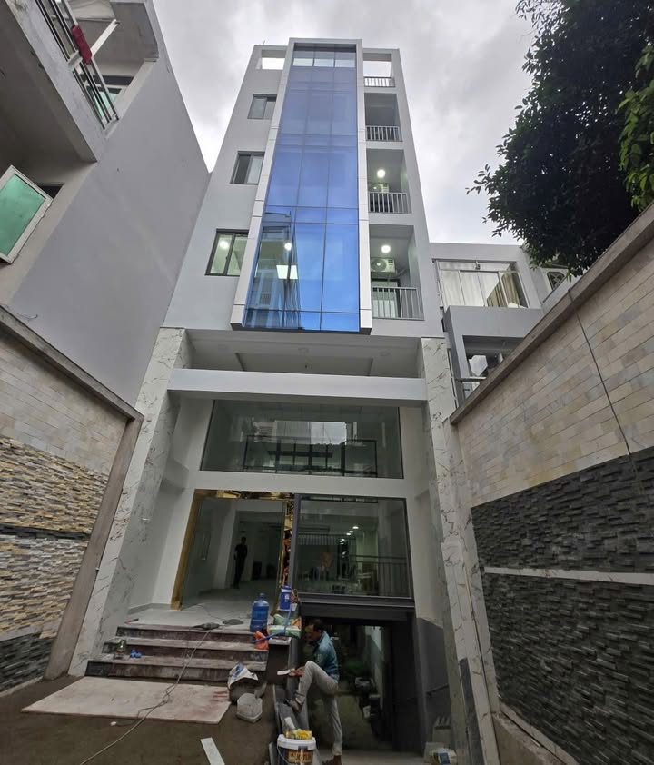 Nhà cho thuê mặt tiền đường Cộng Hòa, quận Tân Bình, diện tích 150m² - Kinh doanh tự do!