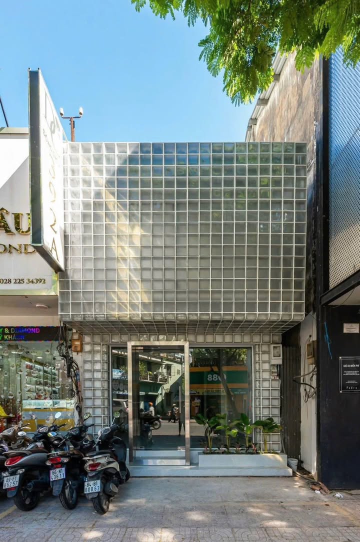 Showroom mặt tiền Lê Văn Sỹ, Q.3 diện tích 67m² - Vị trí đắc địa, kinh doanh lý tưởng!