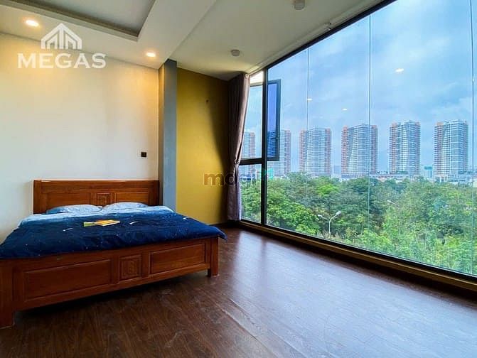 Shophouse Trương Văn Bang Quận 2 30m² giá 5.5 triệu - View kính thoáng sáng!