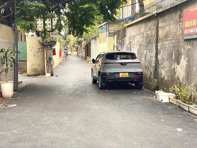 Bán nhà 7 tầng đường Âu Cơ, Tây Hồ 45.6m² - Nội thất cao cấp, sẵn sàng ở ngay!