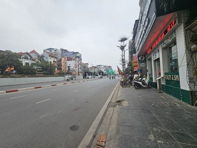 Nhà mặt phố Âu Cơ – Tây Hồ 85m² giá 28.6 tỷ - Cơ hội đầu tư hiếm có!